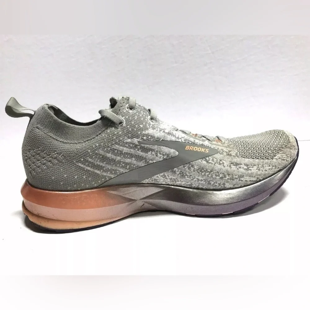 Brooks Women's Levitate 3, Gray Running Shoes, Size 9.5 M